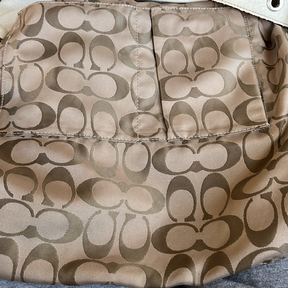 Coach 1428 Off White Pebbled Leather shoulder/Cross Body Bag adjustable strap - Picture 11 of 17